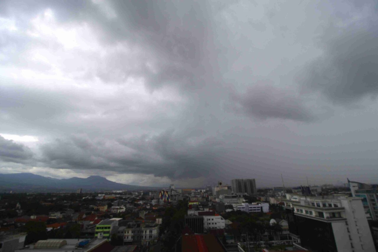 Prediksi Cuaca Sabtu 7 Maret 2020, Langit Kota Semarang Berawan Berpeluang Hujan Ringan