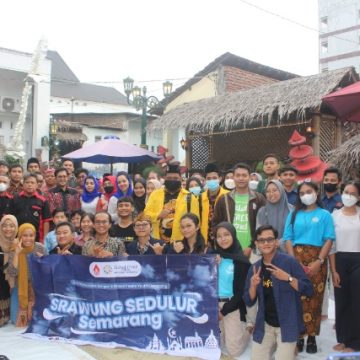 Meriahkan Hari Batik, Duta Damai Jawa Tengah Selenggarakan Membatik Bersama Pemuda Lintas Iman